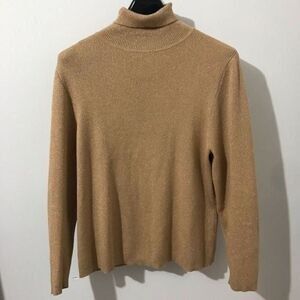 Context beige Turtle neck pull over size 2X….S49